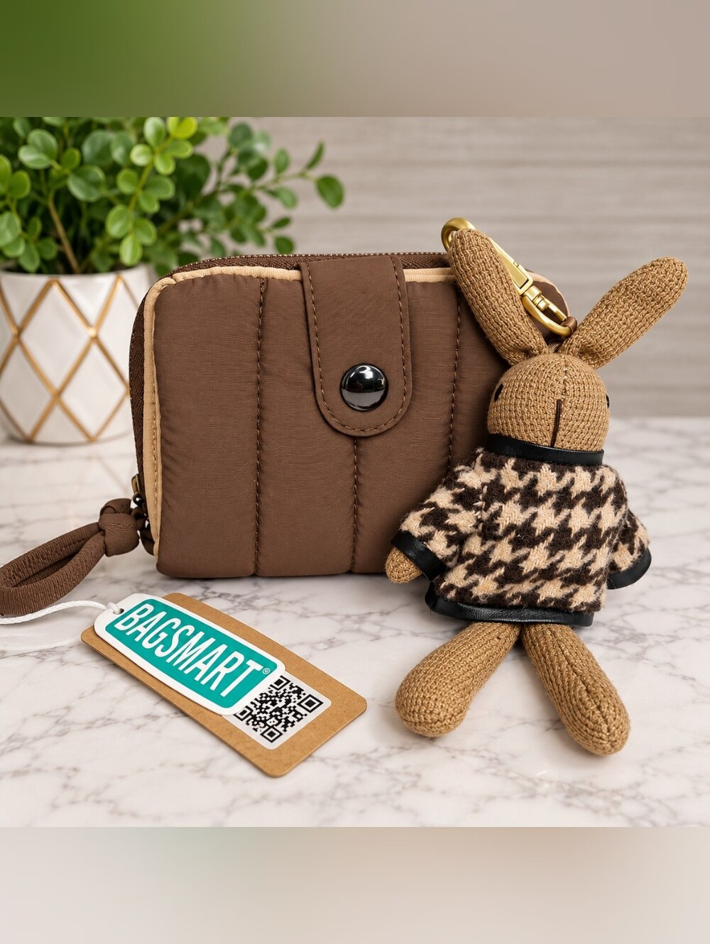 BAGSMART Brown Puffy Wristlet Wallet with BCBGeneration Bunny Bag Charm NWT